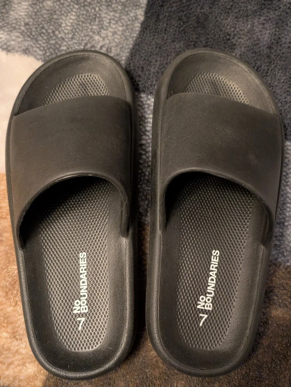 No Boundaries Black Foam Slide Sandals